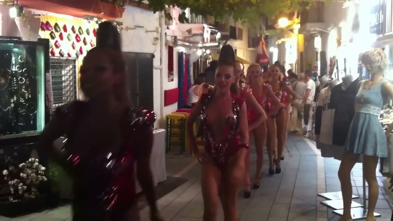 Amarosi In Club Girls Spain Night In