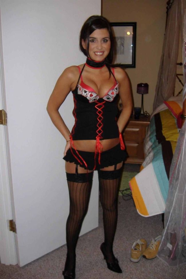 Brunette Kinky Dating Stand One-night
