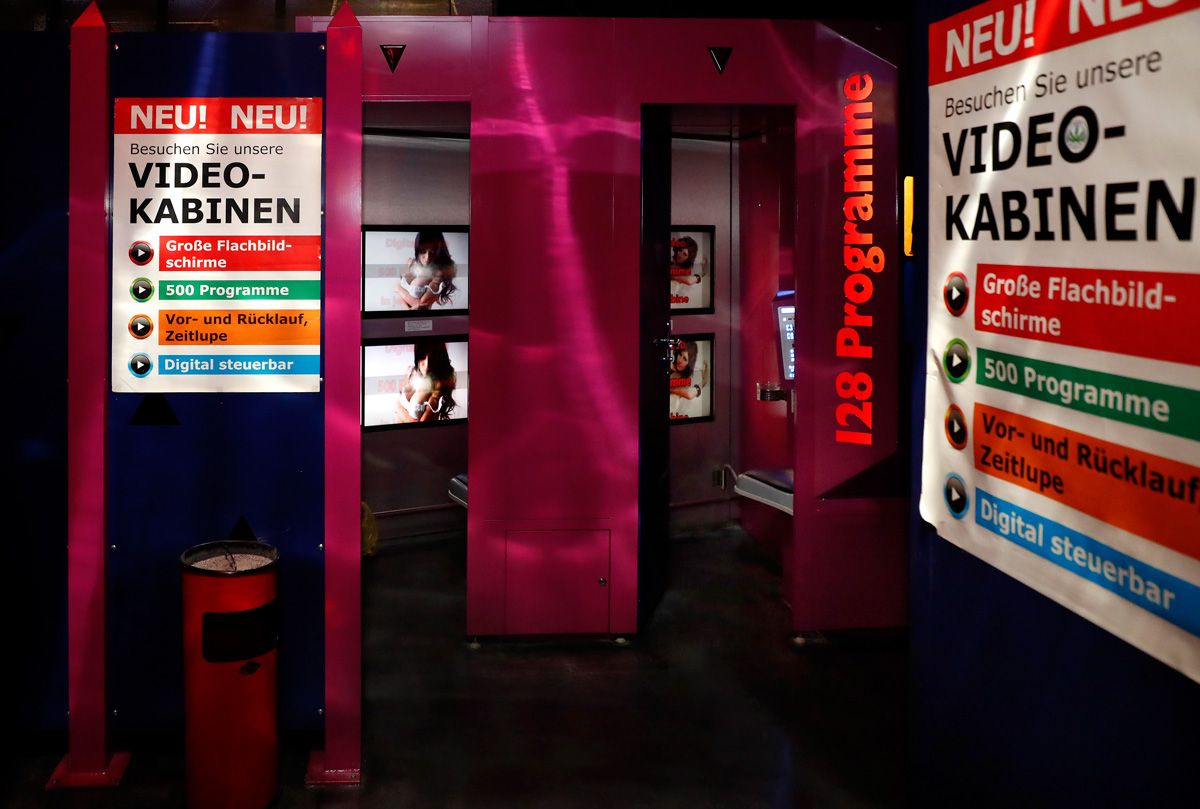 Hukanawa Shops Sex Garage Berlin