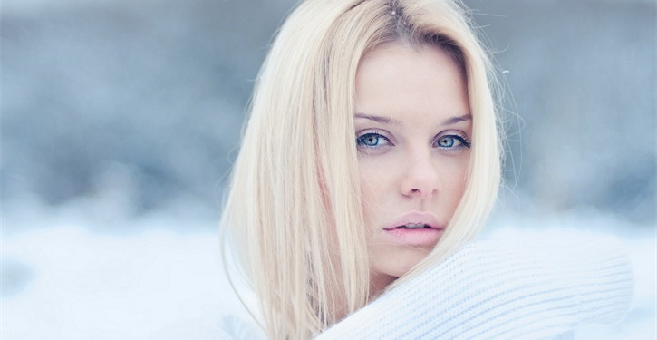 Haven For Dating Winter Blond Looking Men In
